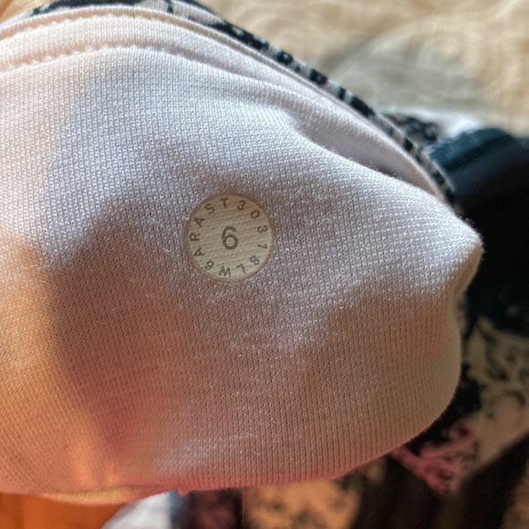 Lululemon Athletica Never Still Crop Leggings - Picture 6 of 7